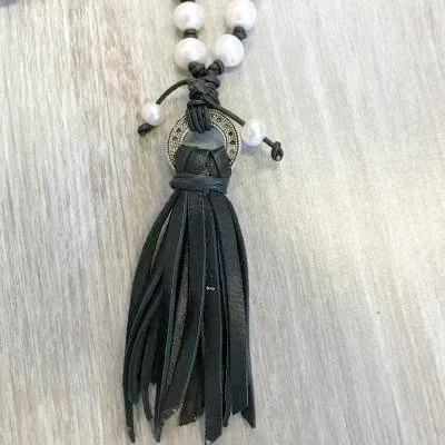 Black & White Pearl Tassel Necklace