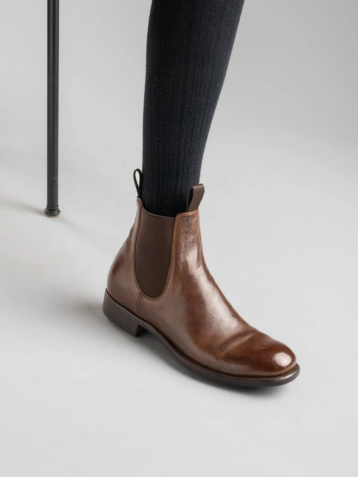 CALIXTE 004 - Burgundy Leather Chelsea Boots