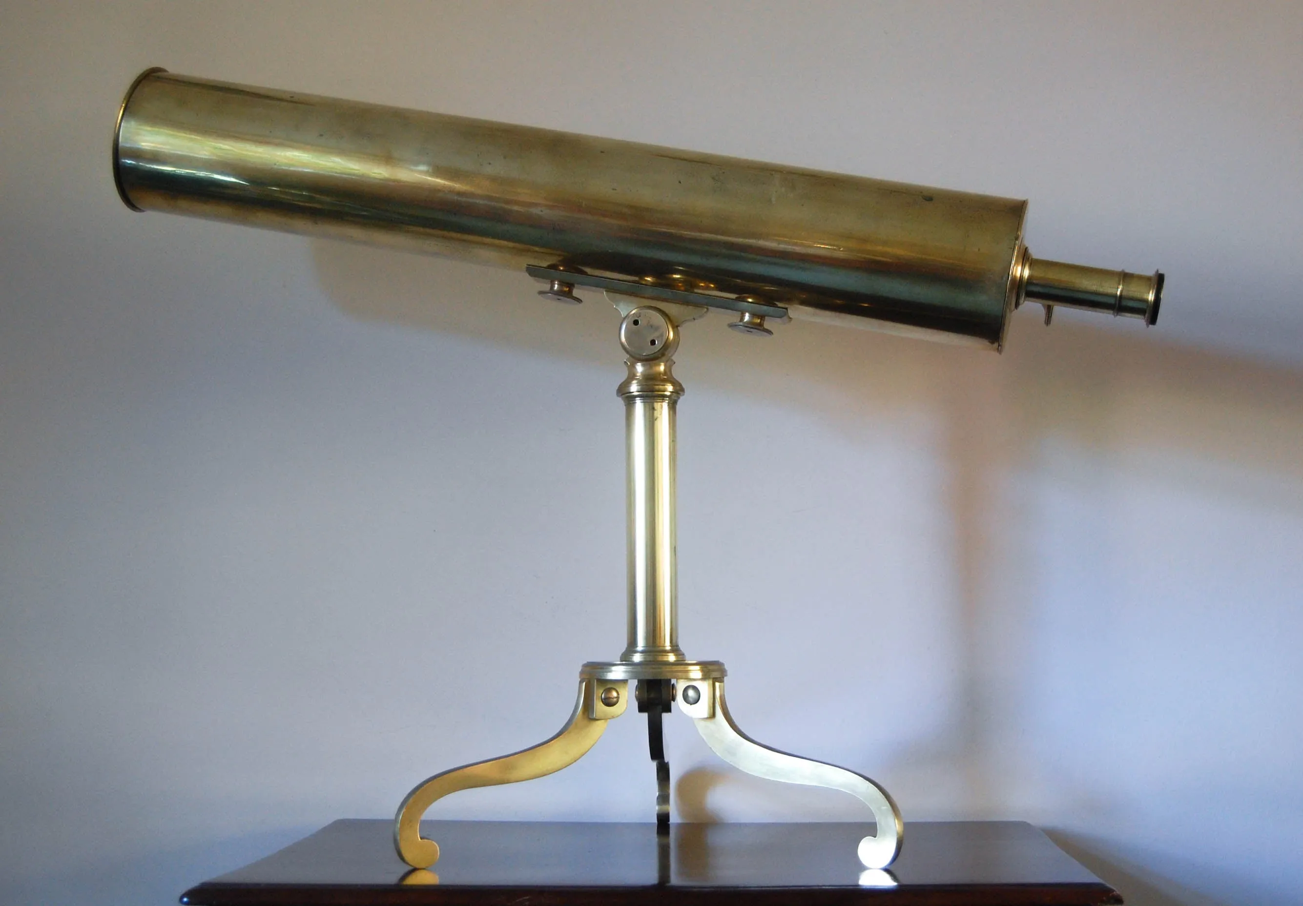 George III Gregorian Library Reflector Telescope by Wellington of Soho, London