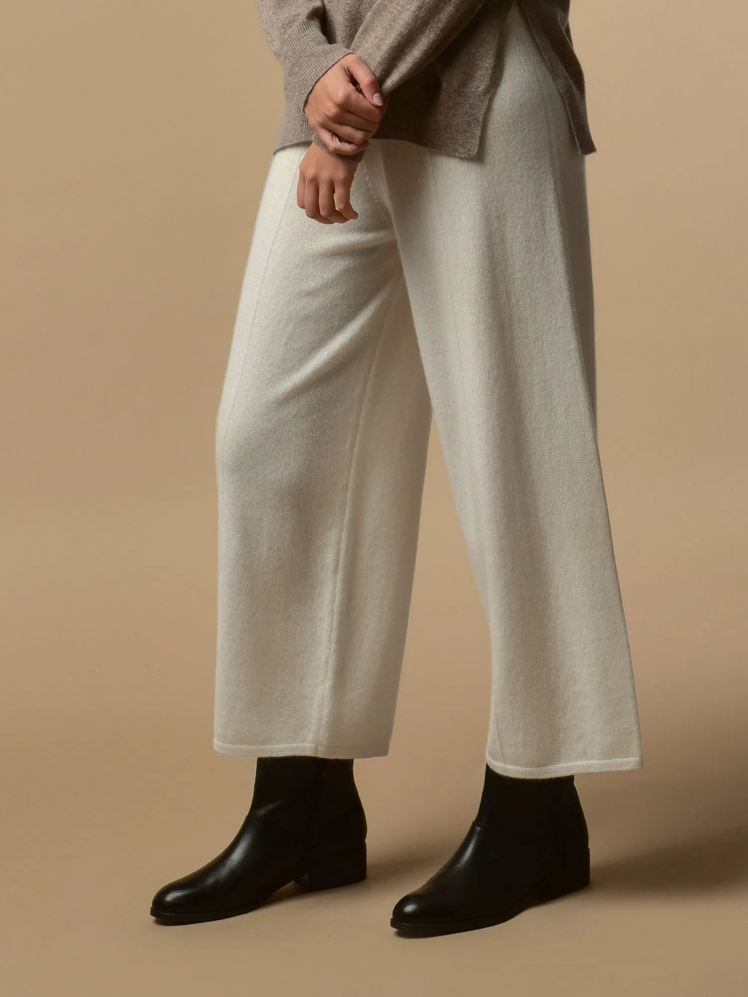 Loose Fit Pants_Ivory