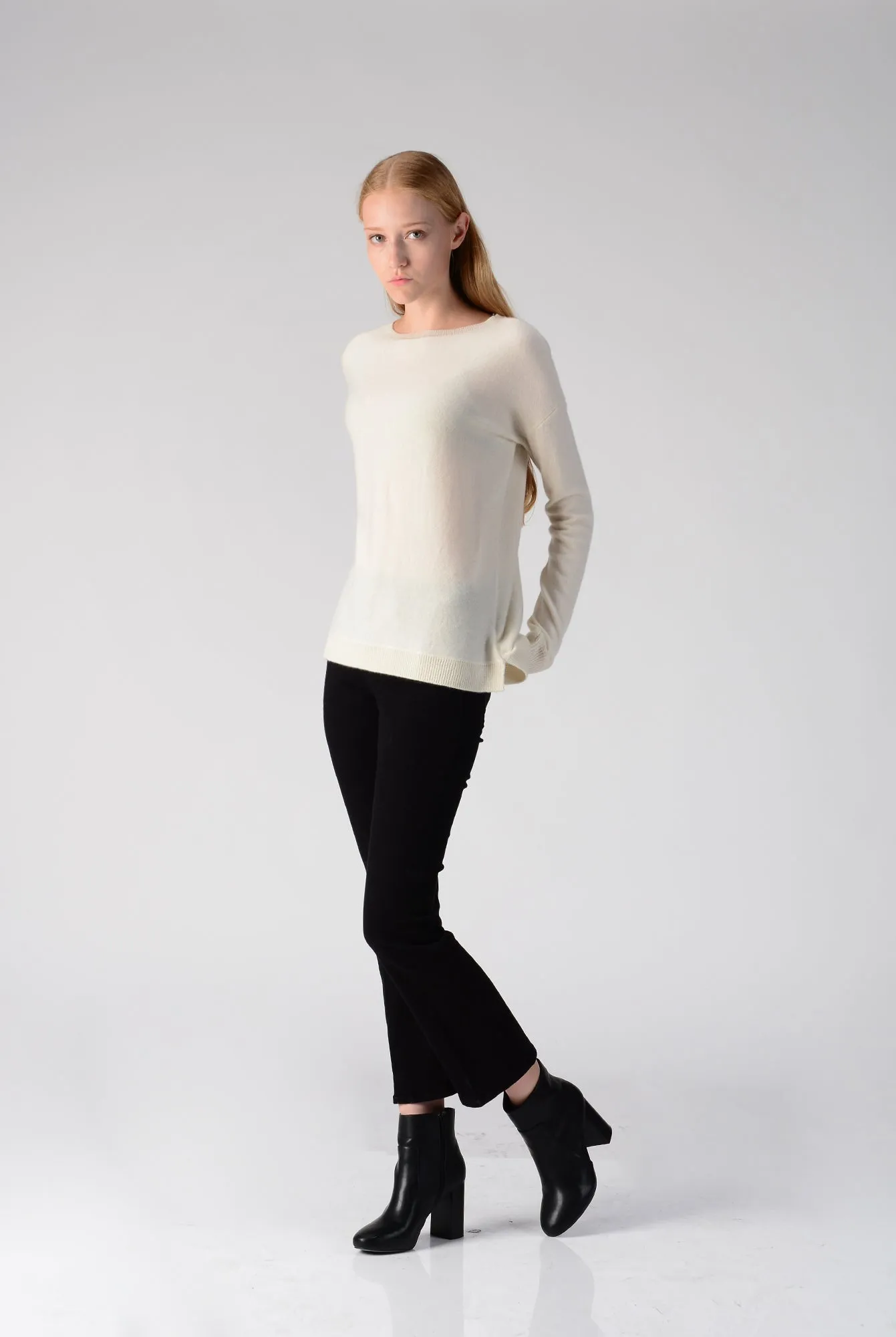 Loose Fit Sweater_Ivory