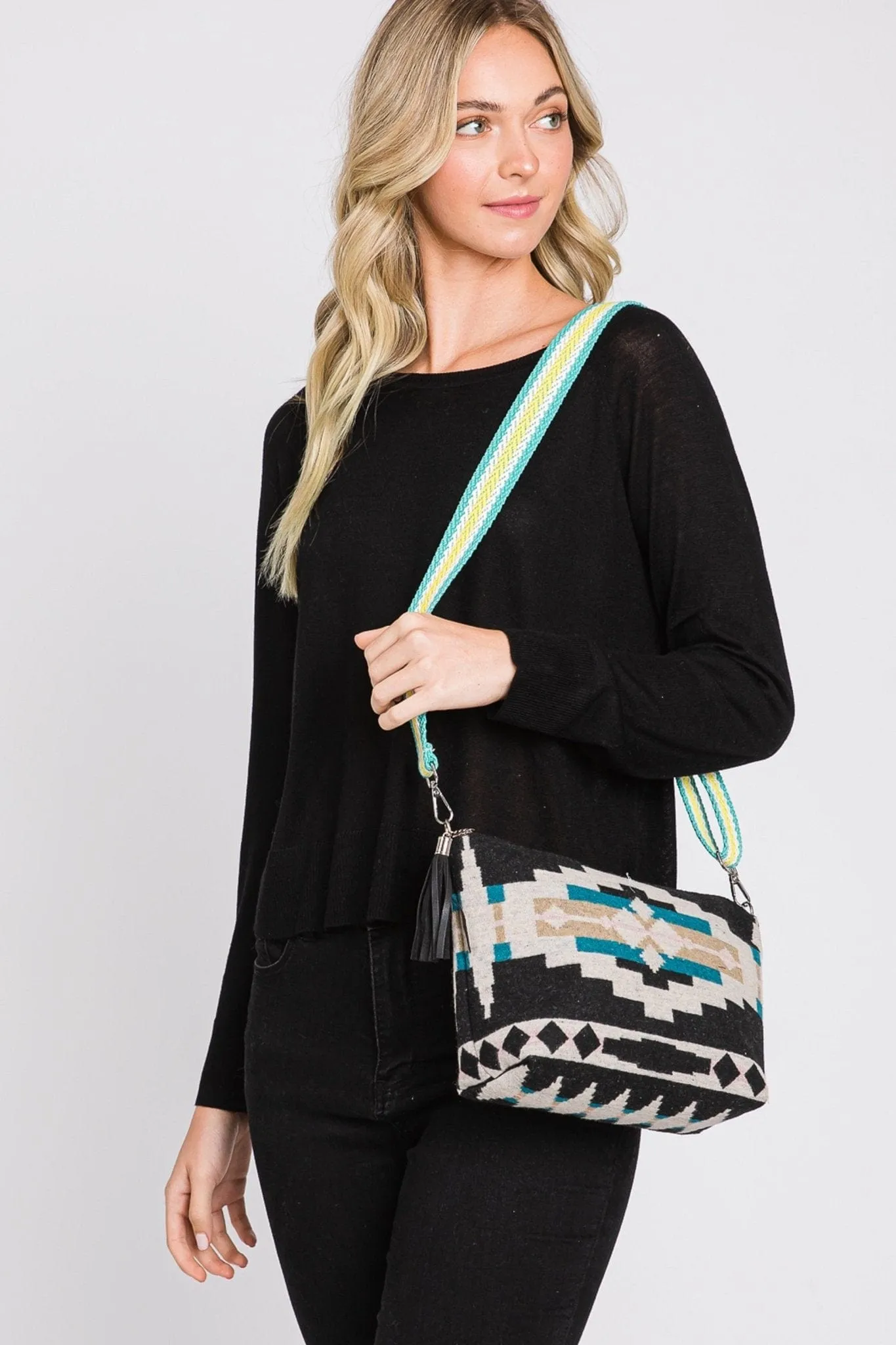 MB0194 Jazmin Felt Aztec Crossbody Bag With Tassel