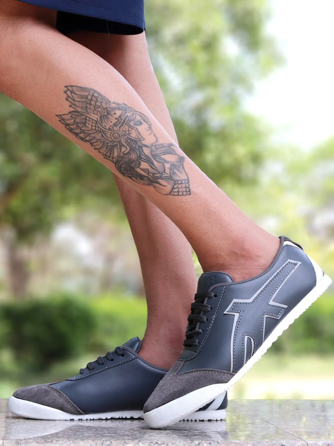 Men Grey Trendy Lace Up Sneakers