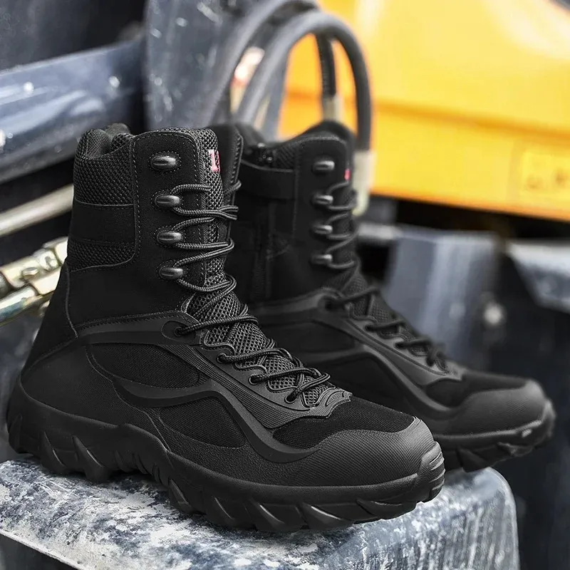 Men's boots with robust sole and breathable mesh design