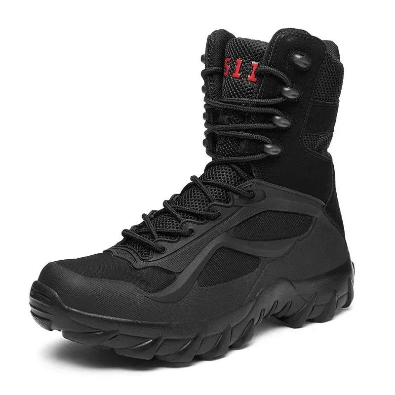 Men's boots with robust sole and breathable mesh design