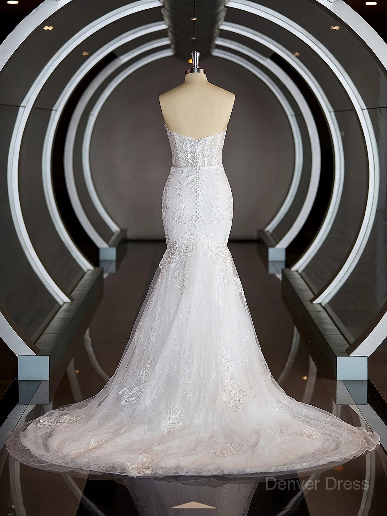 Mermaid Sweetheart Court Train Tulle Wedding Dresses with Appliques Lace