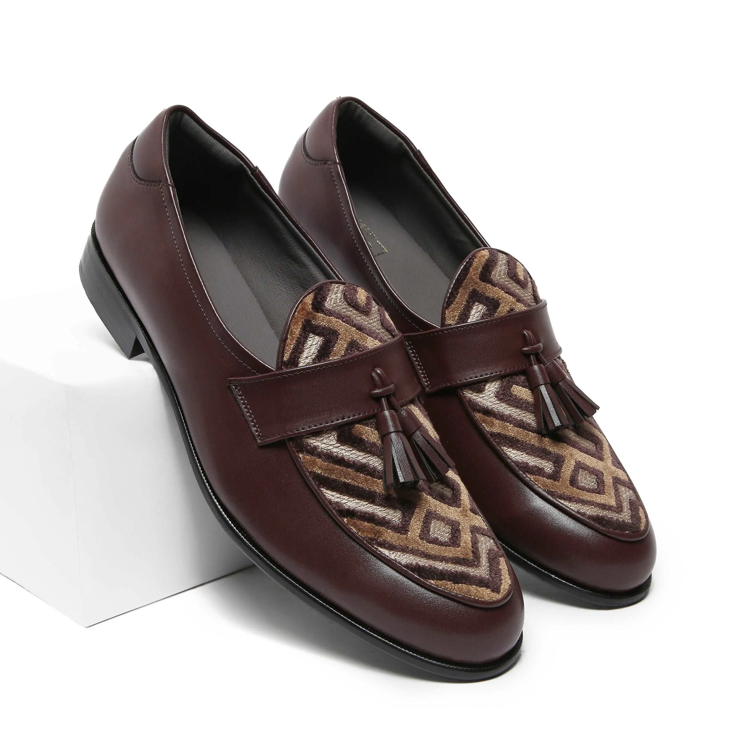 MUSK | DARK TAN TASSEL SLIP-ON