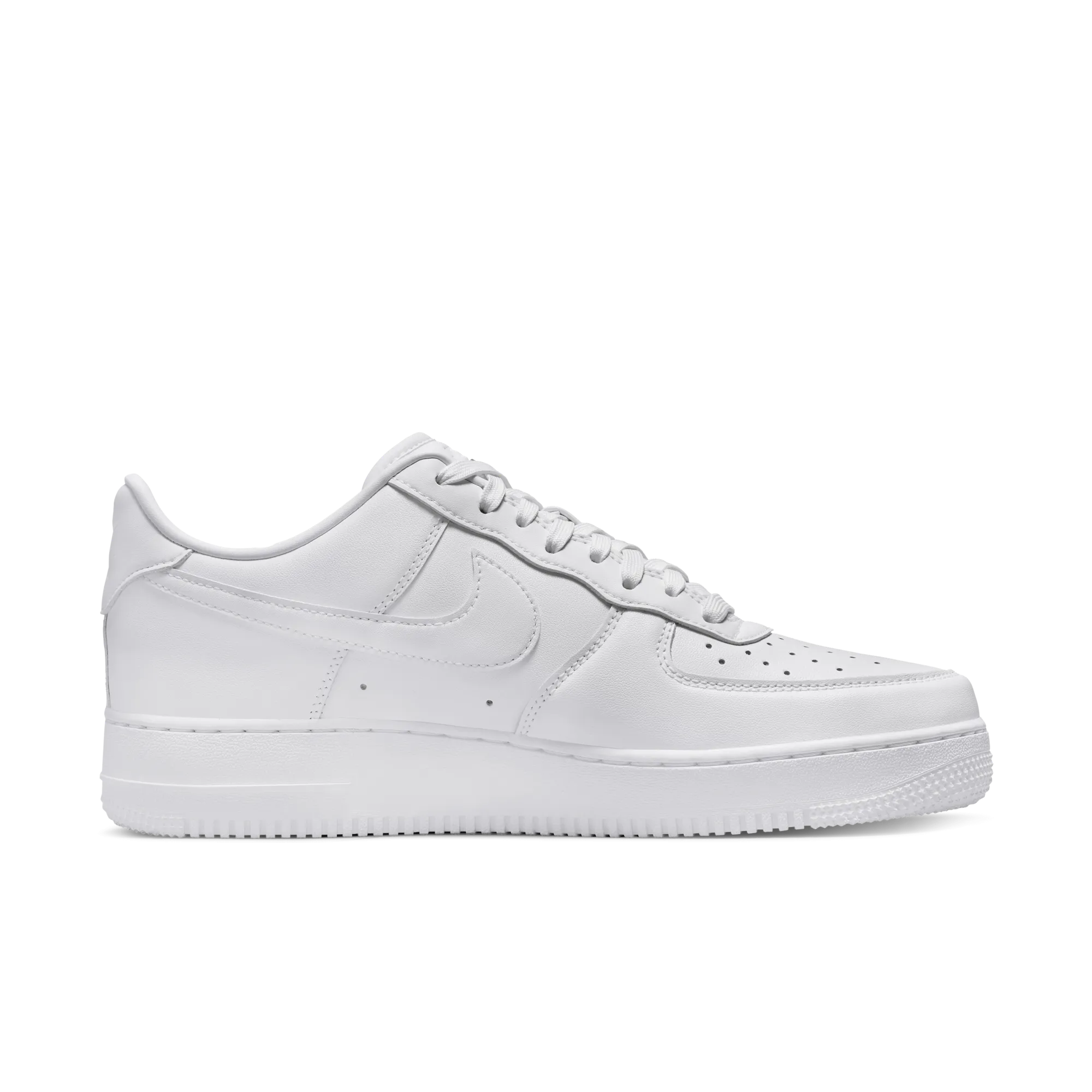 NIKE AIR FORCE 1  07 FRESH