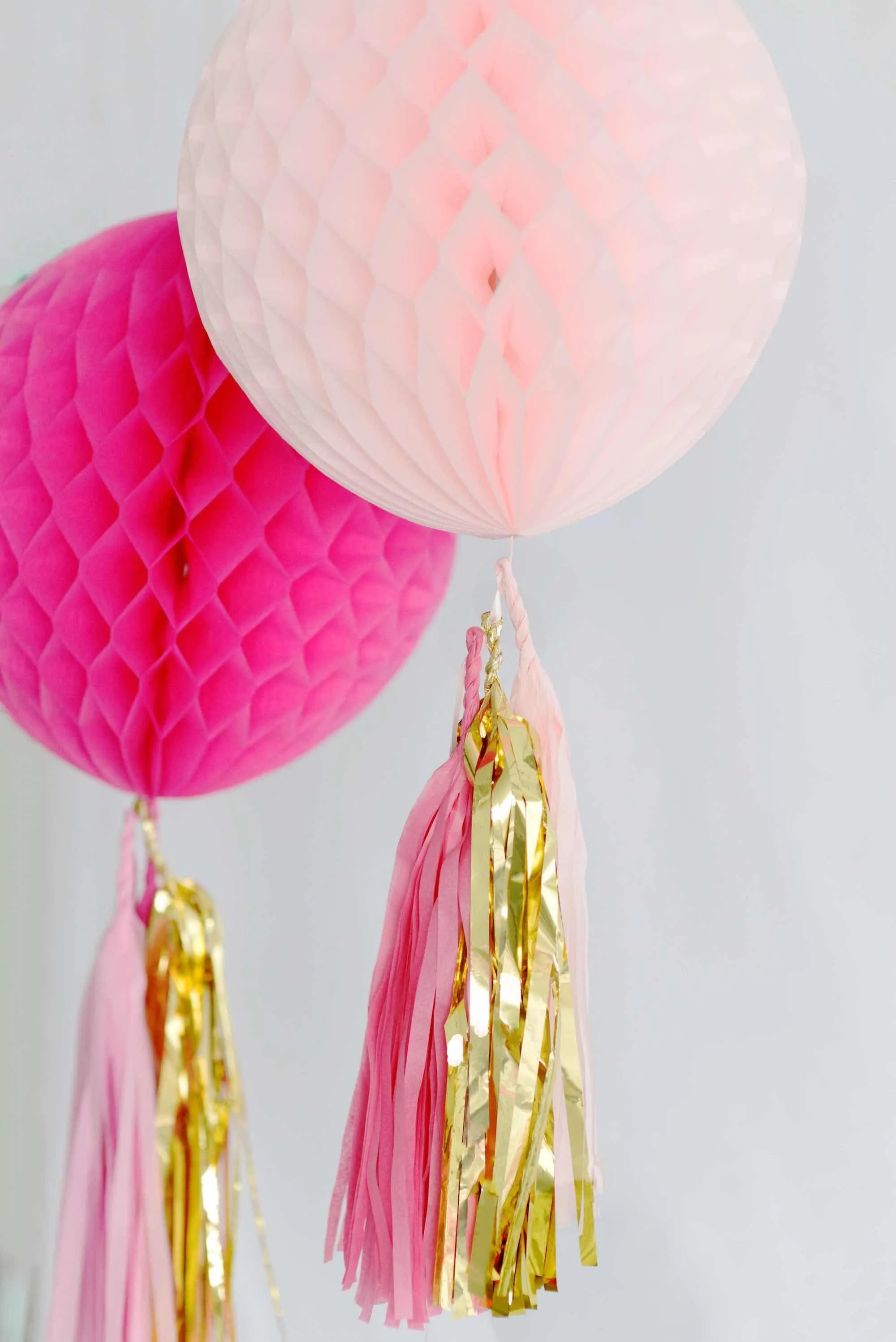 Paper Honeycomb ball with tassel tail - custom color