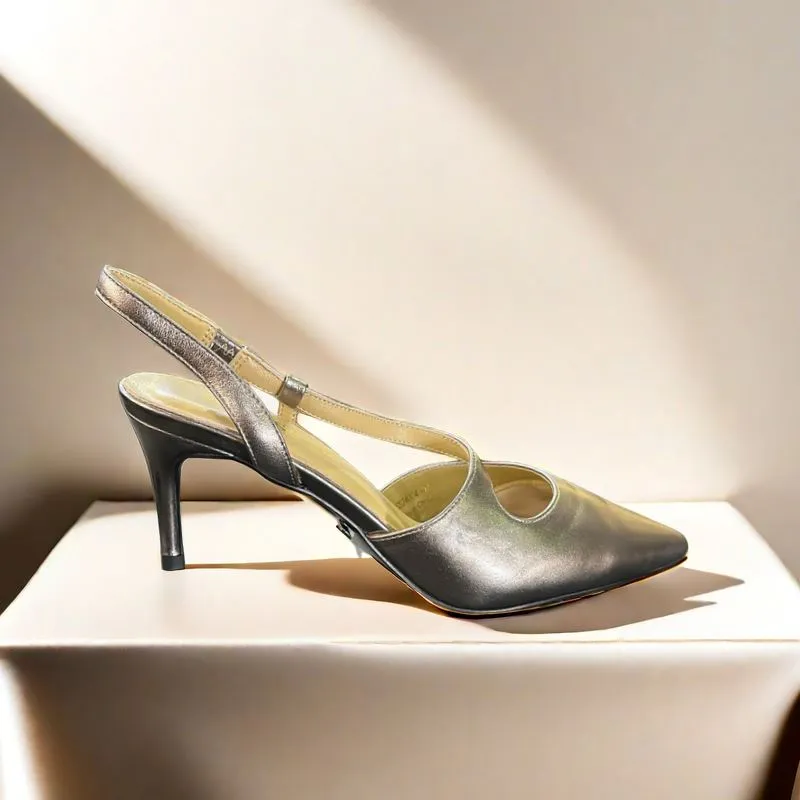 SS24004 Leather court shoes in sling back heel in Black and silver