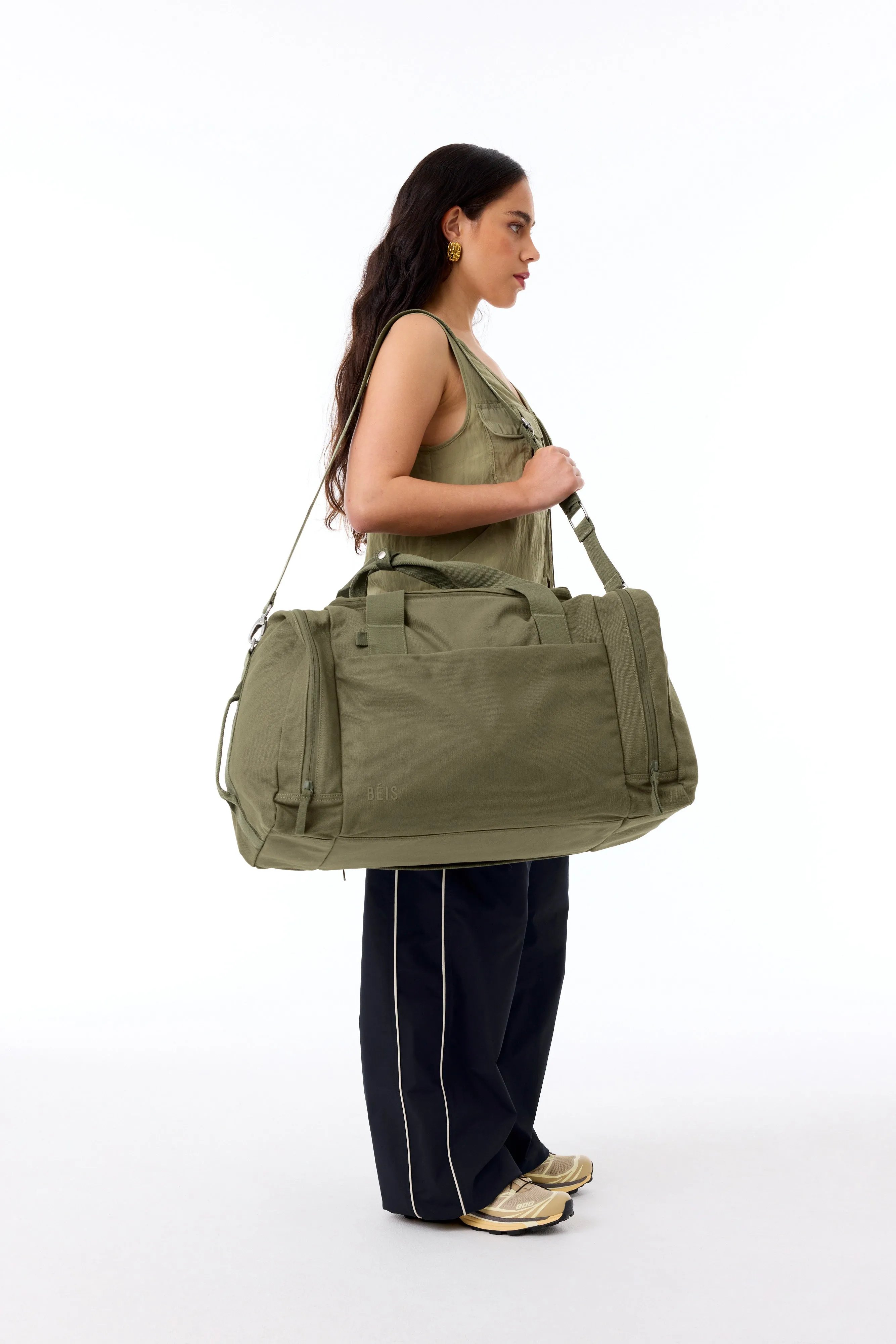 The Utility Duffle in Olive