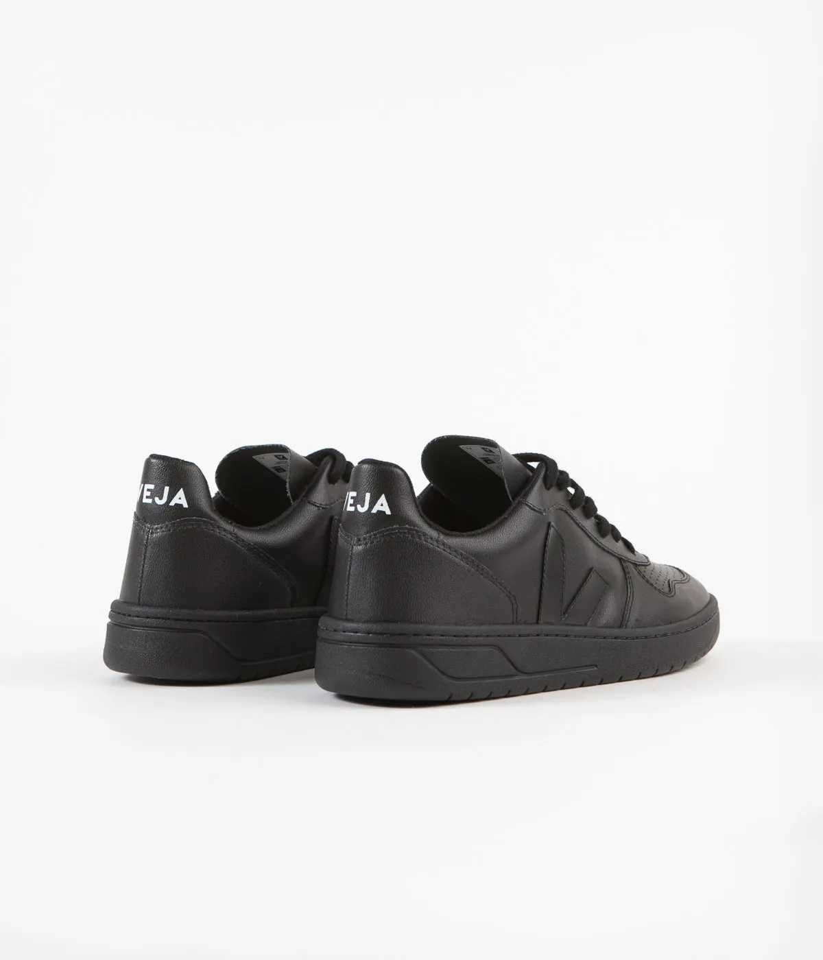 Veja V-10 CWL Shoes - Black / Black Sole