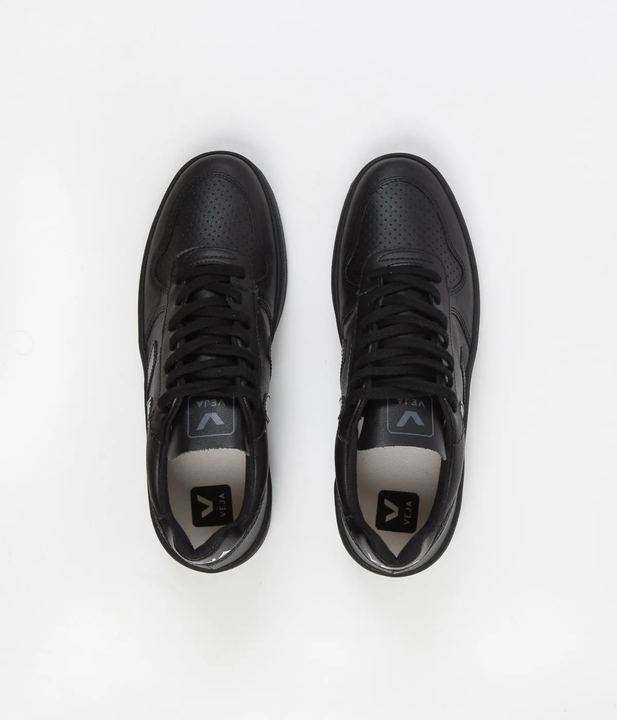 Veja V-10 CWL Shoes - Black / Black Sole