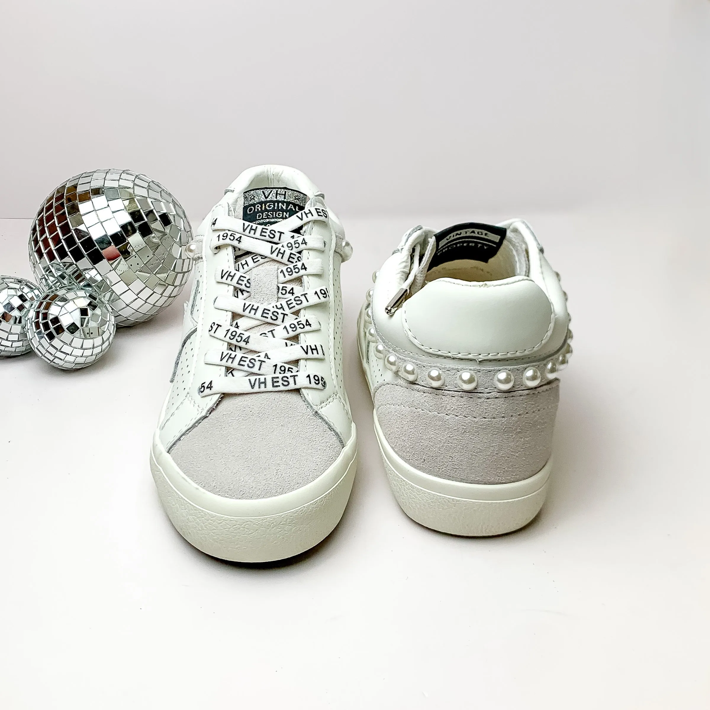 Vintage Havana | Peni Sneakers with Faux Pearl Outline in White and Grey Multi