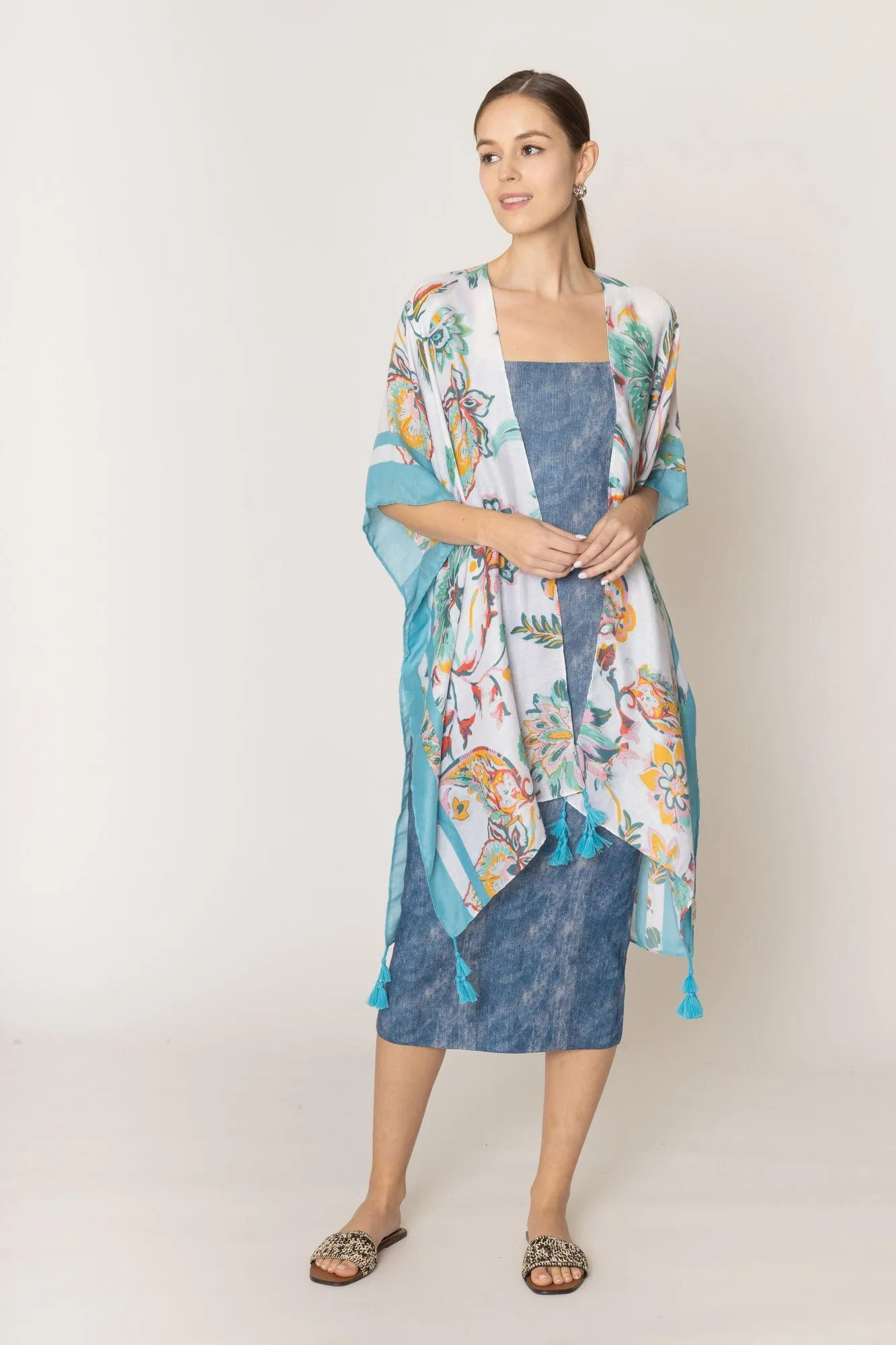 WLK410013 Kinsley Floral Print Kimono With Tassels