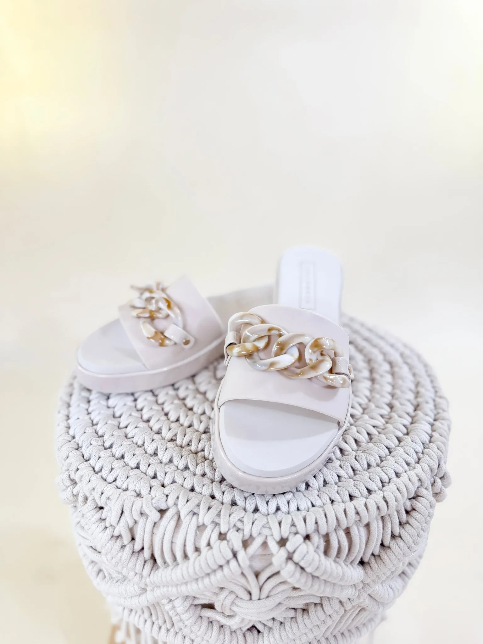 Yellow Box | Aulani Jelly Slide Sandal in Ivory